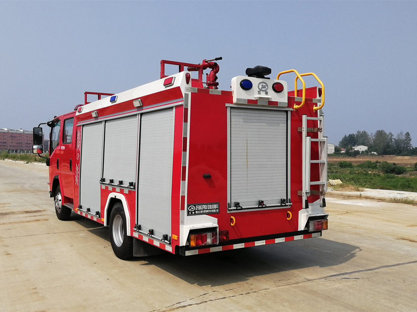 2.5噸慶鈴泡沫消防車